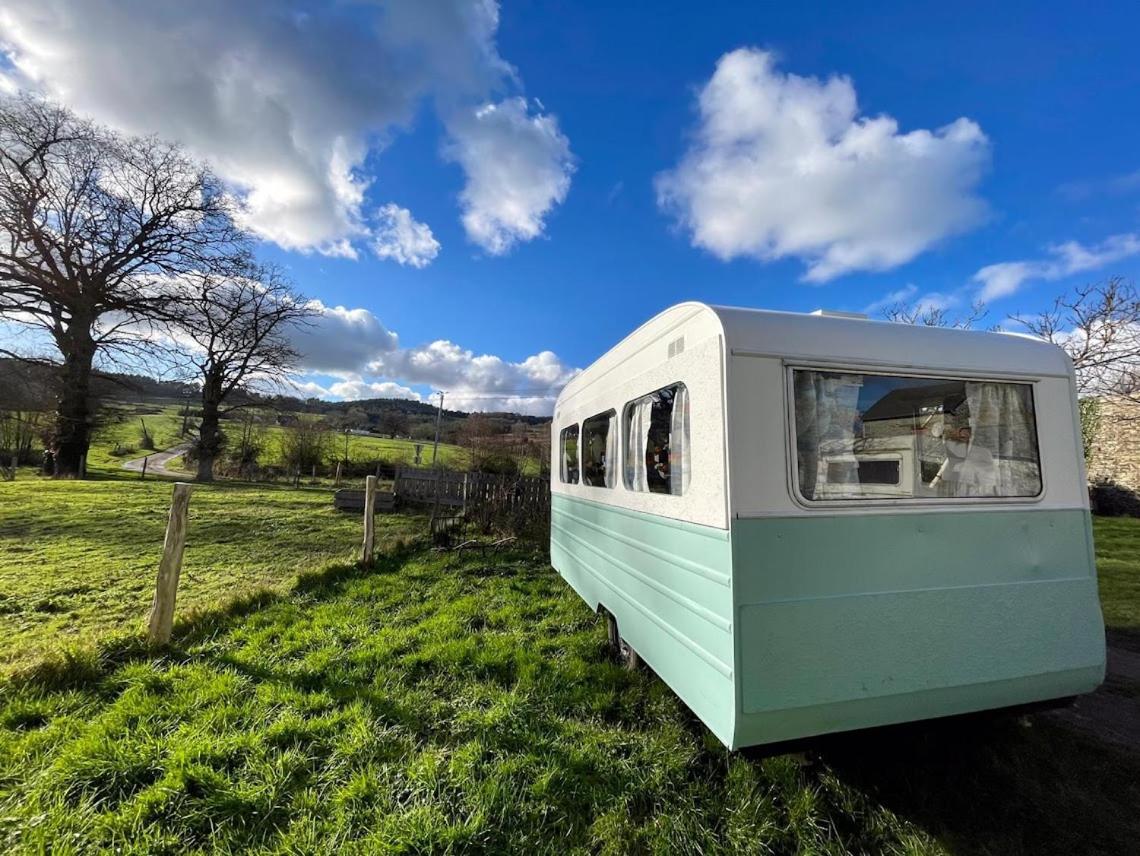 Camping Les Ronds Duval Face Aux Iles Anglo-Normandes Les Moitiers-d'Allonne Bagian luar foto